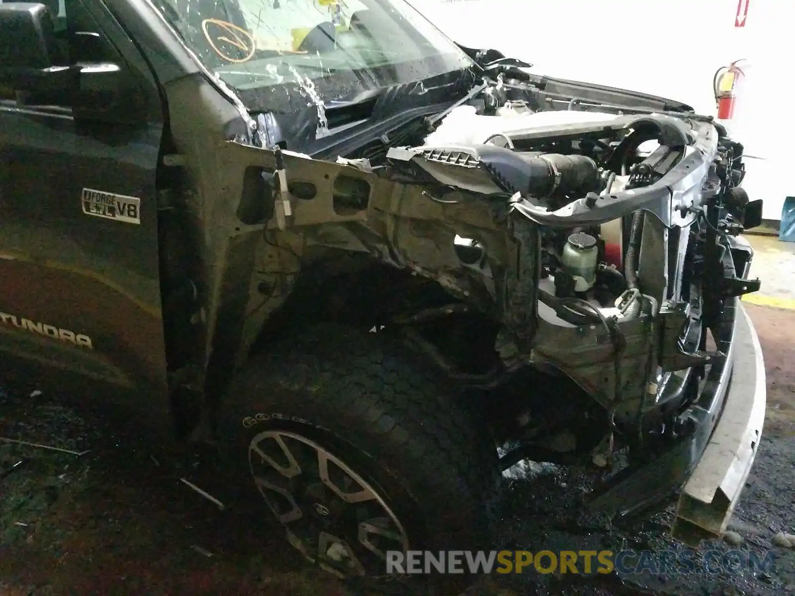 9 Photograph of a damaged car 5TFUY5F12KX822705 TOYOTA TUNDRA 2019