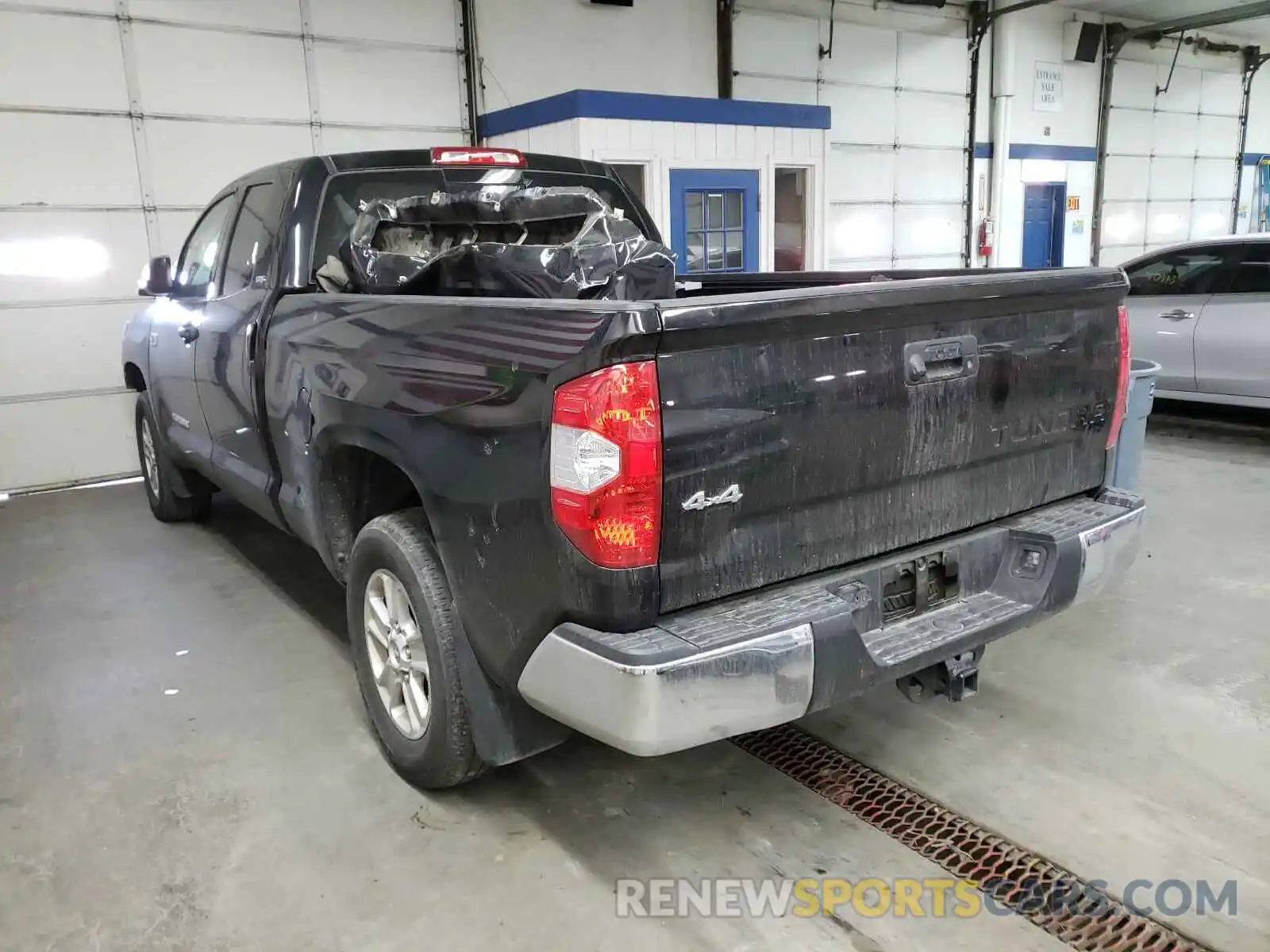 3 Photograph of a damaged car 5TFUY5F17KX827107 TOYOTA TUNDRA 2019