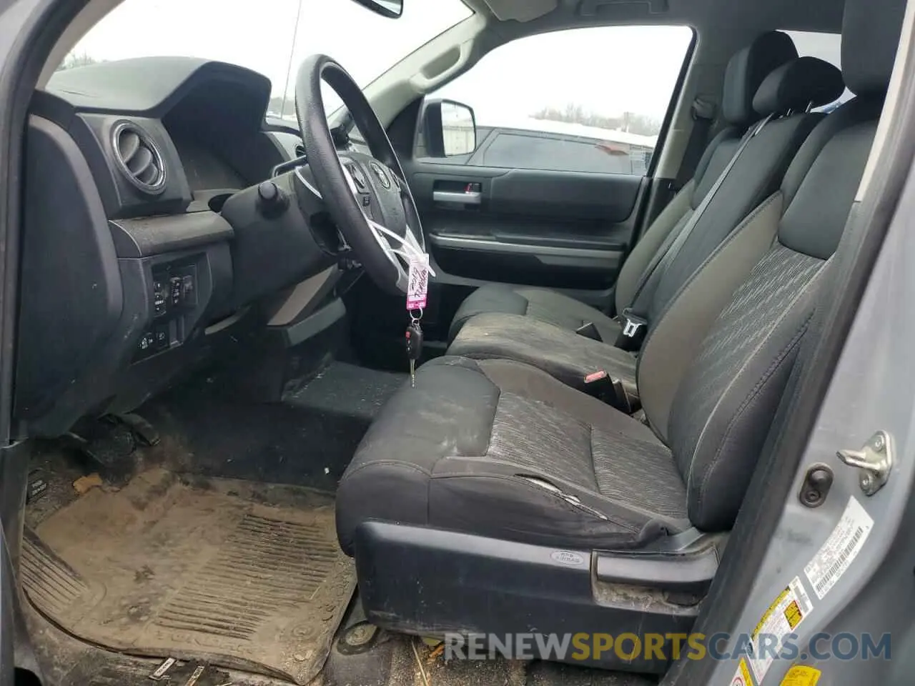 7 Photograph of a damaged car 5TFUY5F17KX859779 TOYOTA TUNDRA 2019