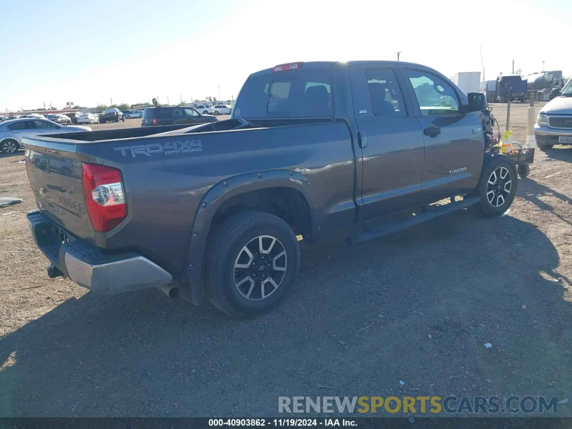 4 Photograph of a damaged car 5TFUY5F18KX789791 TOYOTA TUNDRA 2019