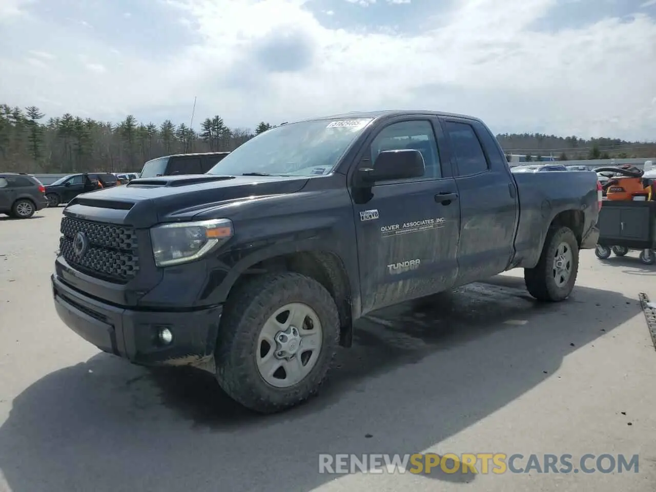1 Photograph of a damaged car 5TFUY5F18KX809439 TOYOTA TUNDRA 2019