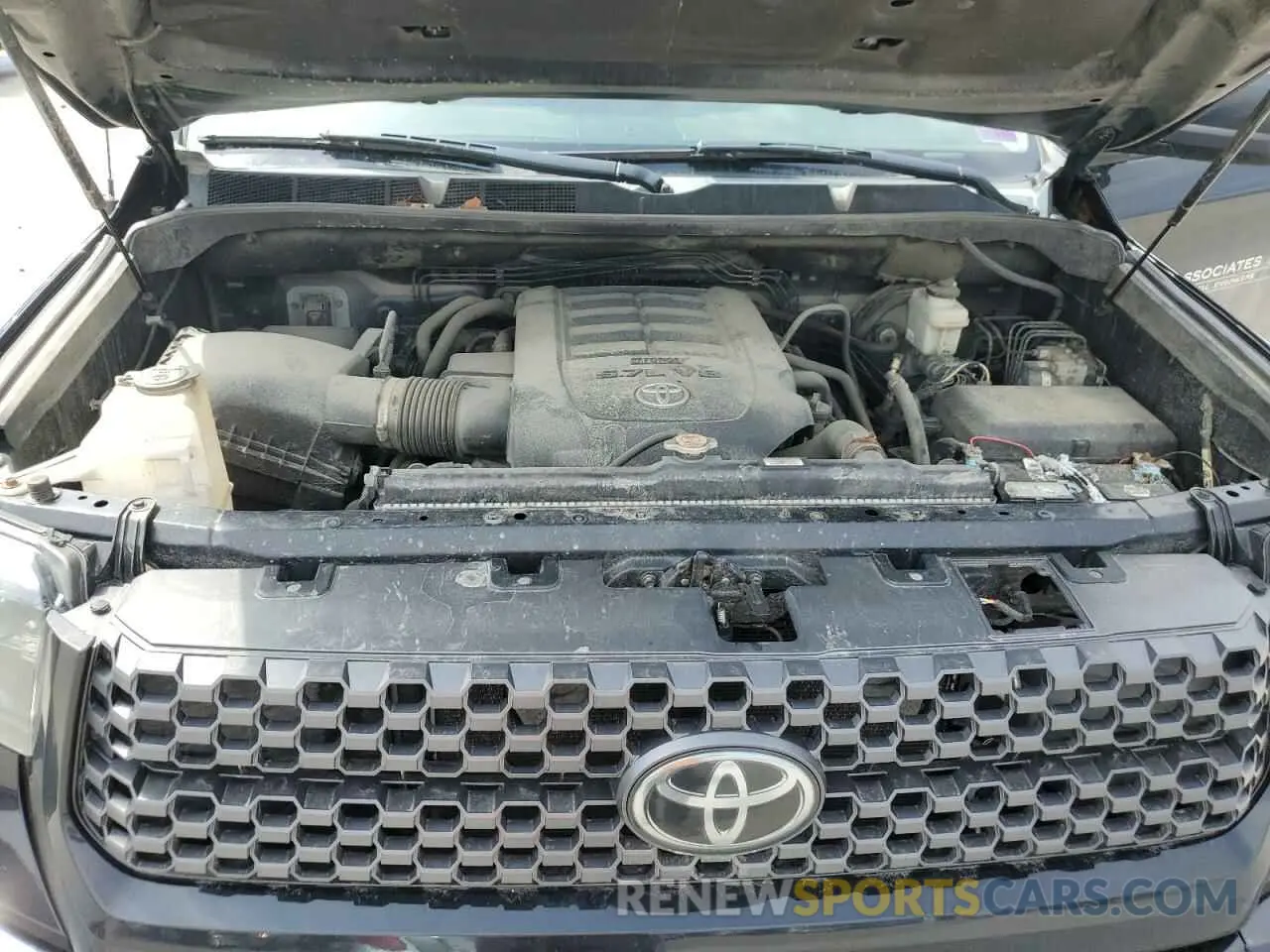 11 Photograph of a damaged car 5TFUY5F18KX809439 TOYOTA TUNDRA 2019
