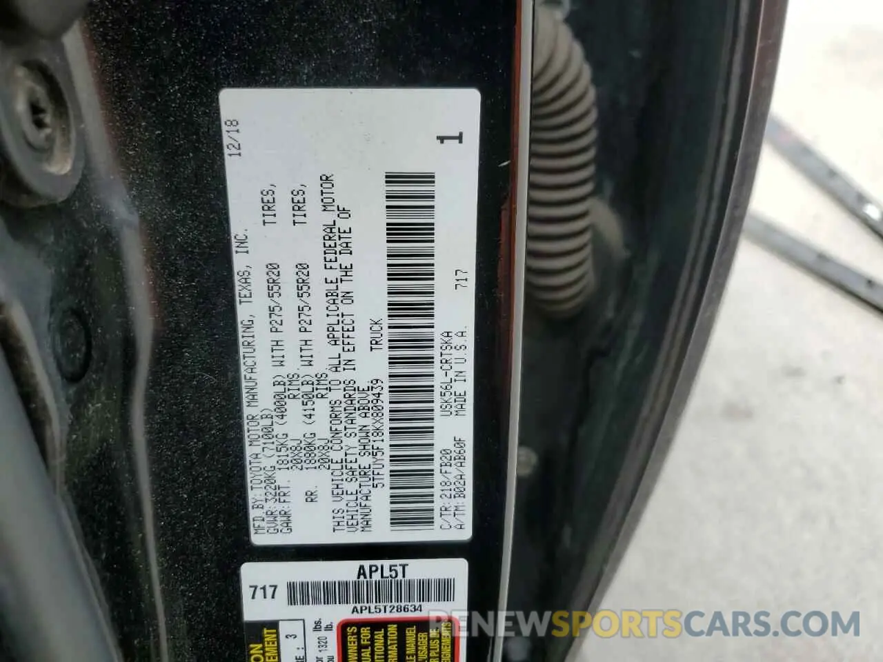 13 Photograph of a damaged car 5TFUY5F18KX809439 TOYOTA TUNDRA 2019