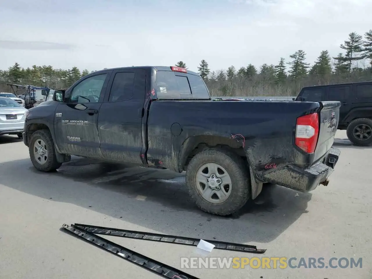 2 Photograph of a damaged car 5TFUY5F18KX809439 TOYOTA TUNDRA 2019