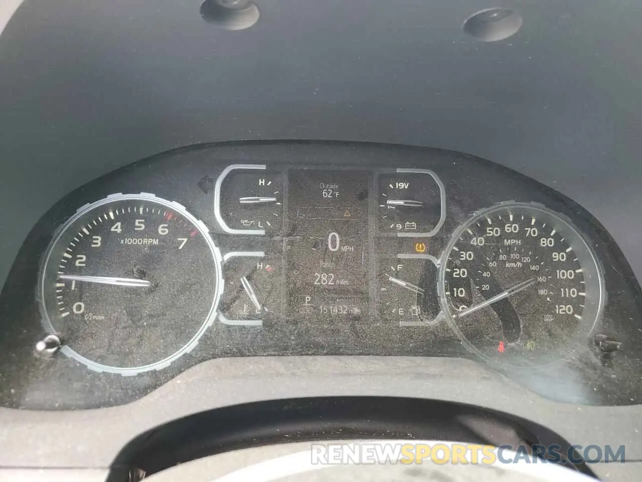 9 Photograph of a damaged car 5TFUY5F18KX809439 TOYOTA TUNDRA 2019