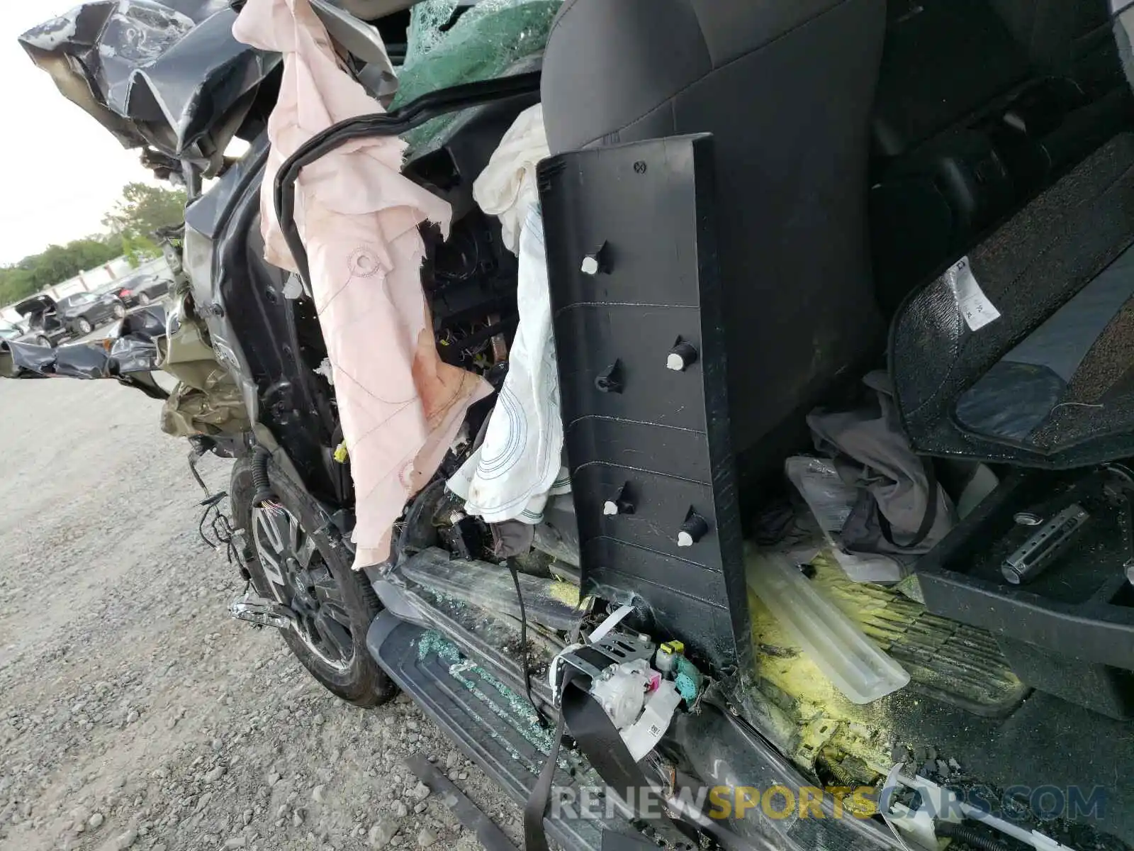 10 Photograph of a damaged car 5TFUY5F19KX781473 TOYOTA TUNDRA 2019