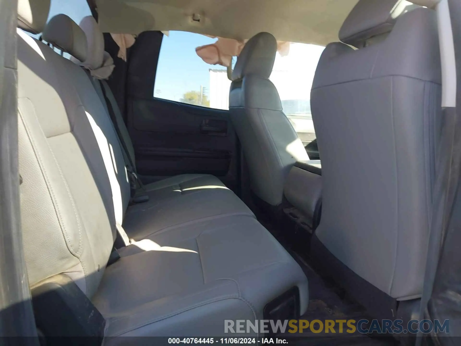 8 Photograph of a damaged car 5TFUY5F1XKX837212 TOYOTA TUNDRA 2019