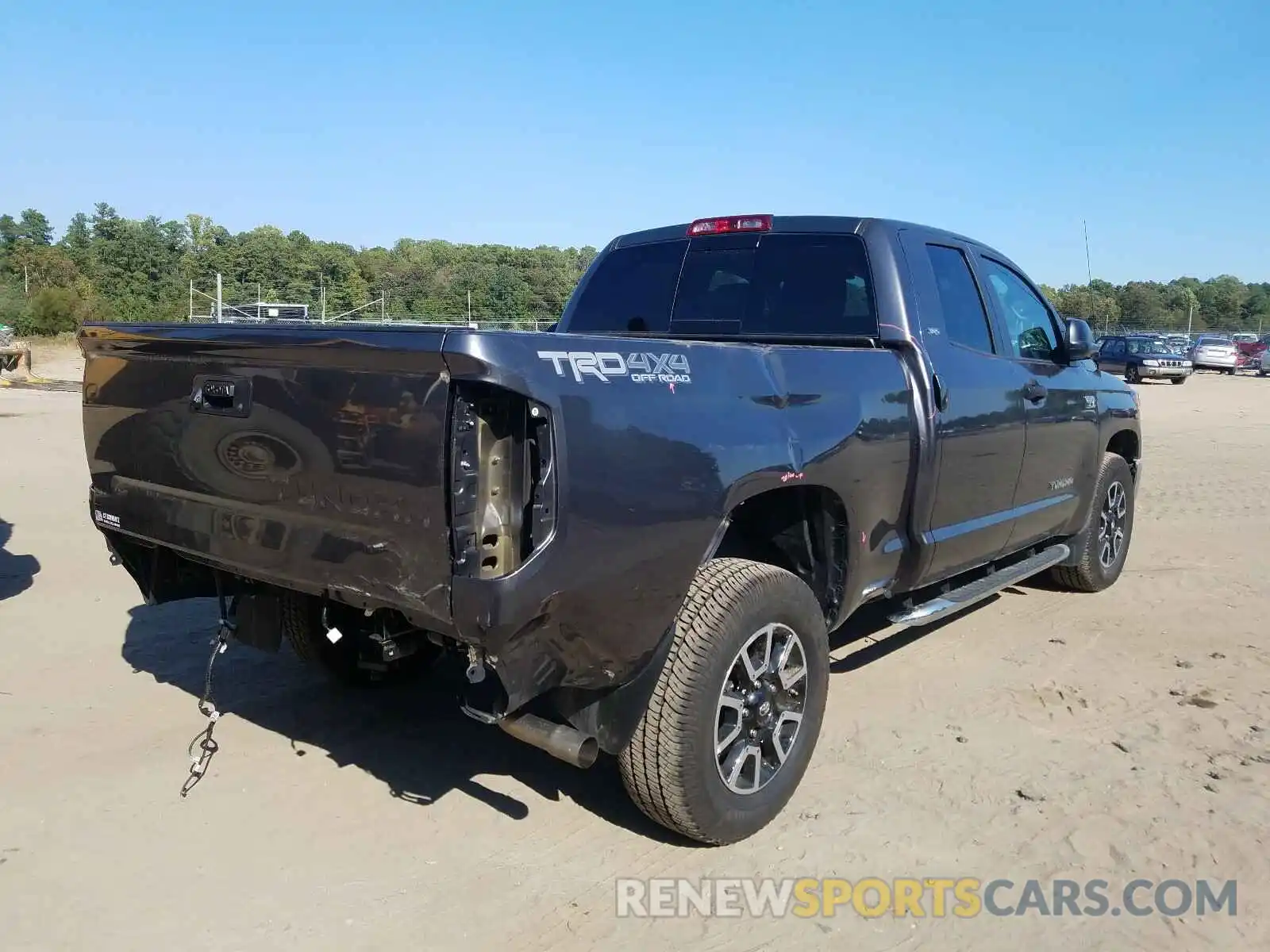 4 Photograph of a damaged car 5TFUY5F1XKX848422 TOYOTA TUNDRA 2019