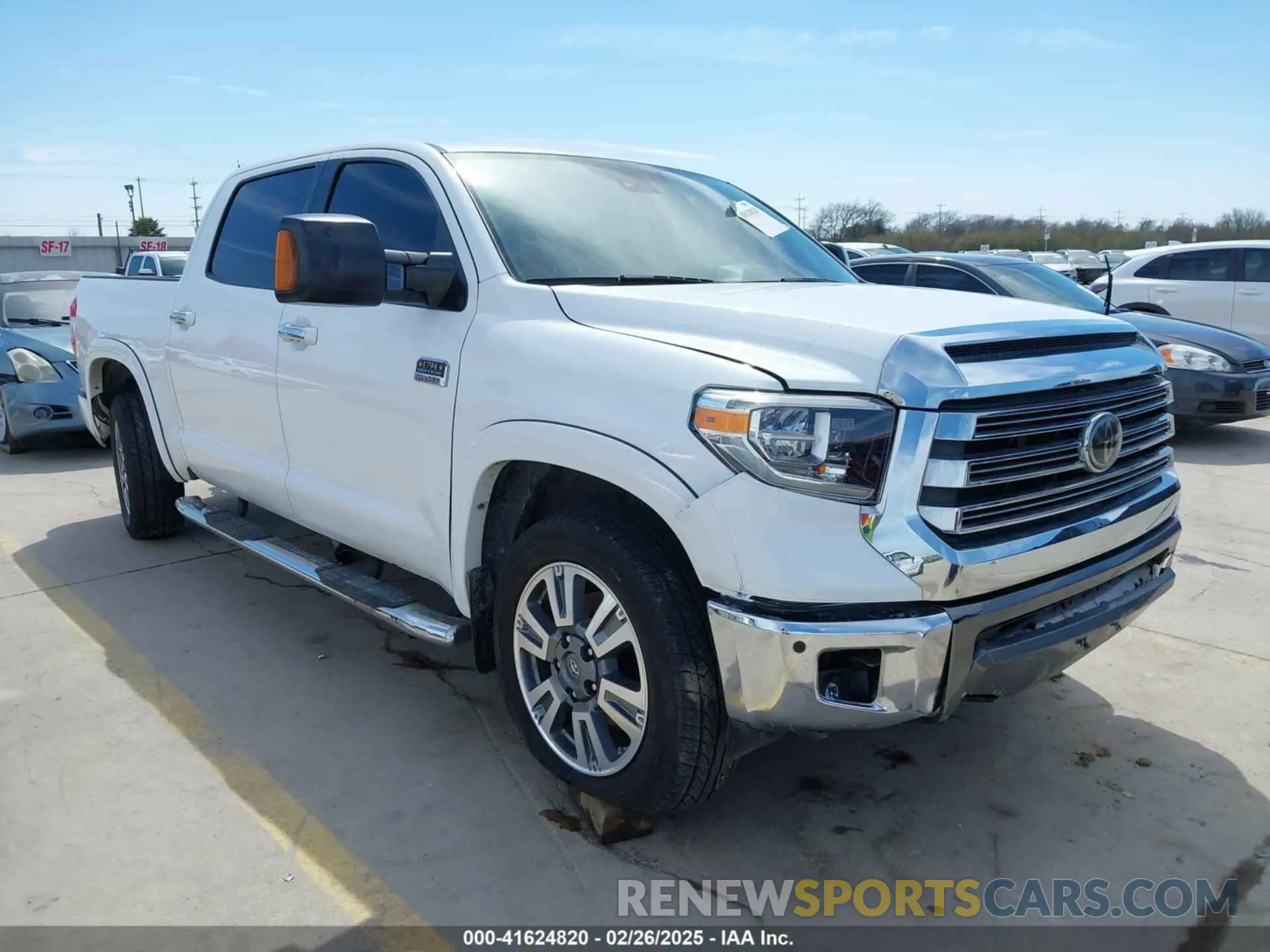 1 Photograph of a damaged car 5TFAY5F12LX889695 TOYOTA TUNDRA 2020