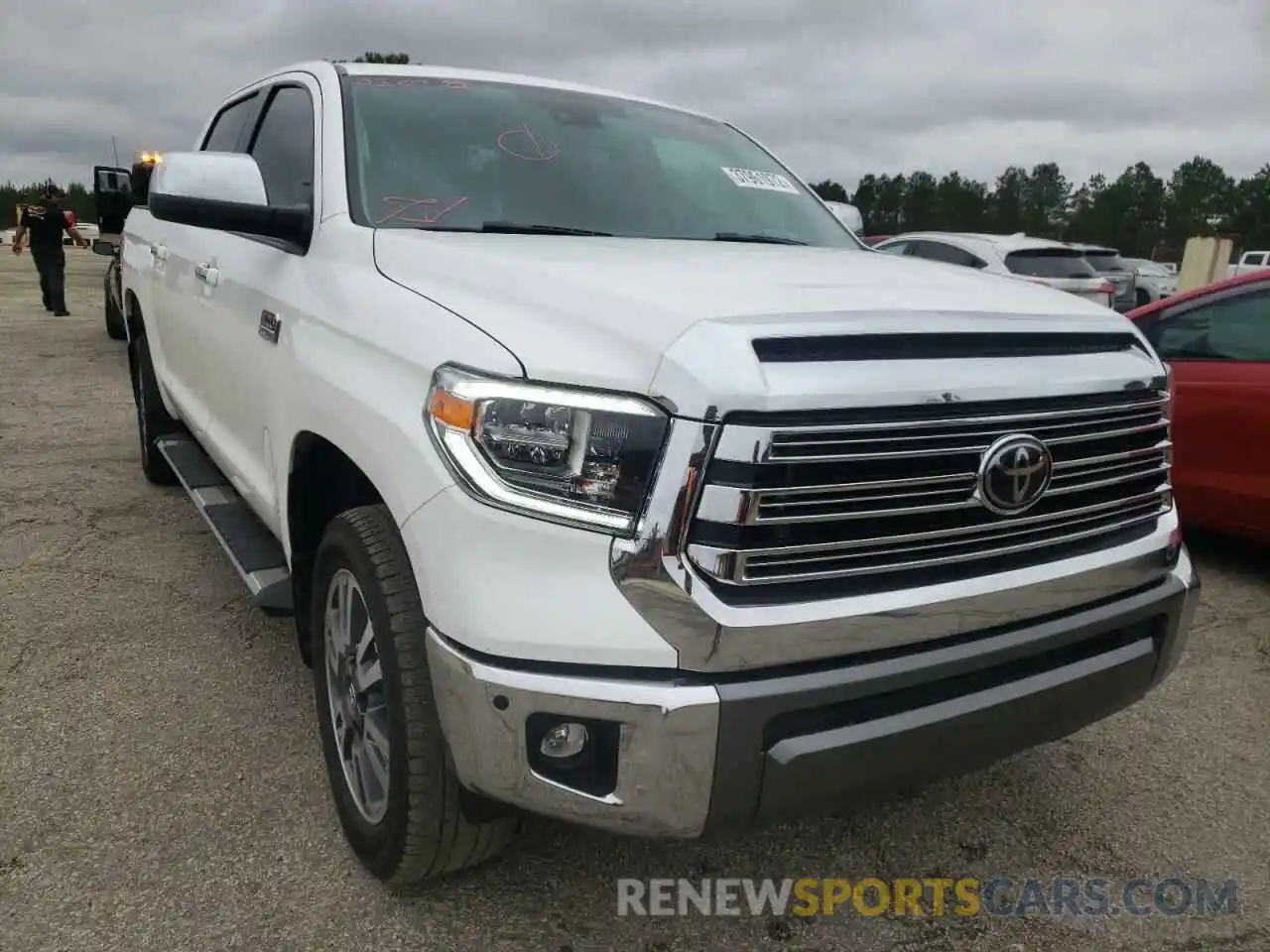 1 Photograph of a damaged car 5TFAY5F12LX924395 TOYOTA TUNDRA 2020