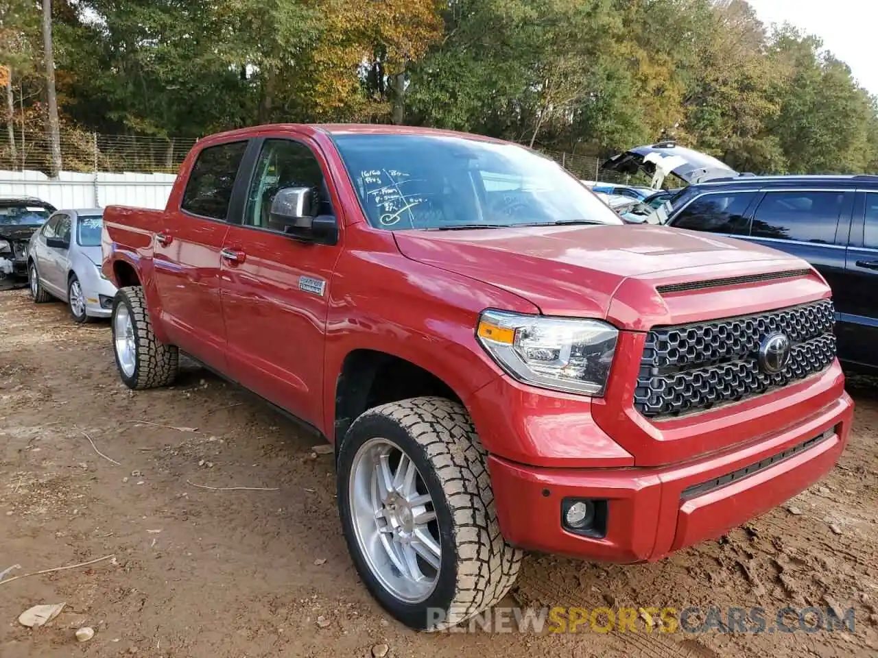 1 Photograph of a damaged car 5TFAY5F12LX928088 TOYOTA TUNDRA 2020