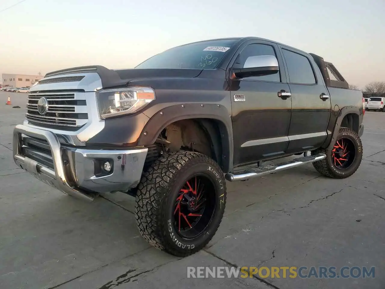 1 Photograph of a damaged car 5TFAY5F14LX878472 TOYOTA TUNDRA 2020