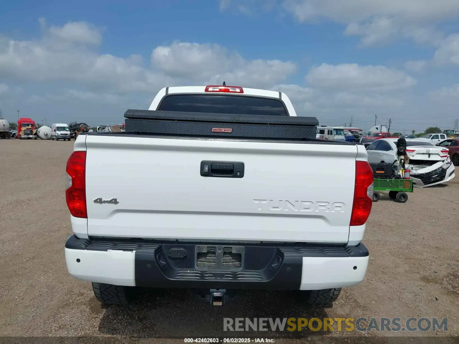 16 Photograph of a damaged car 5TFAY5F15LX925525 TOYOTA TUNDRA 2020