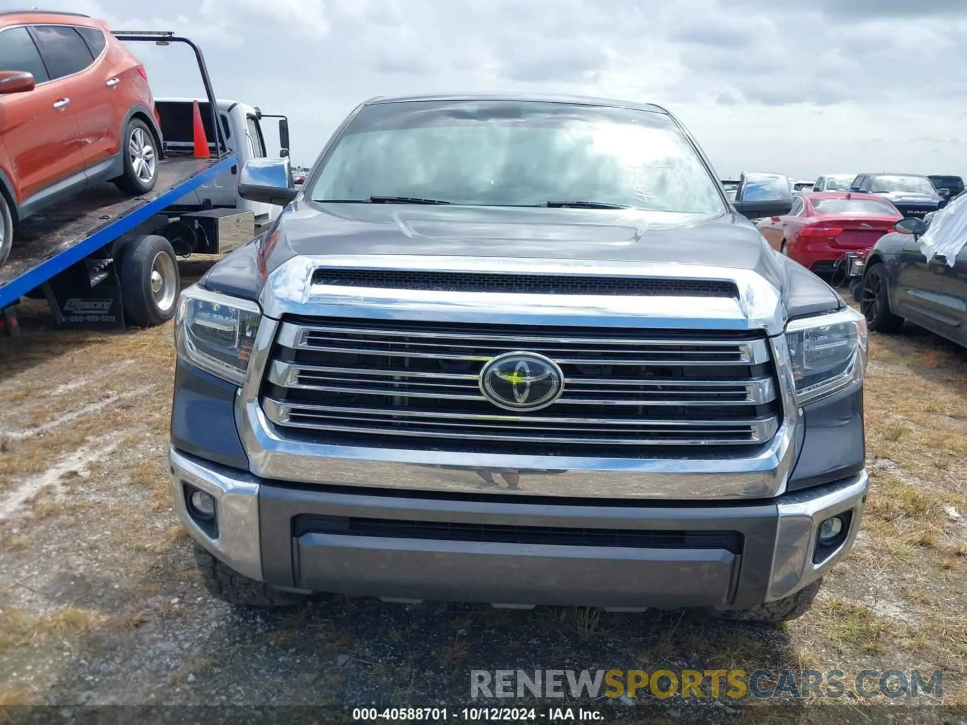 6 Photograph of a damaged car 5TFAY5F17LX872570 TOYOTA TUNDRA 2020