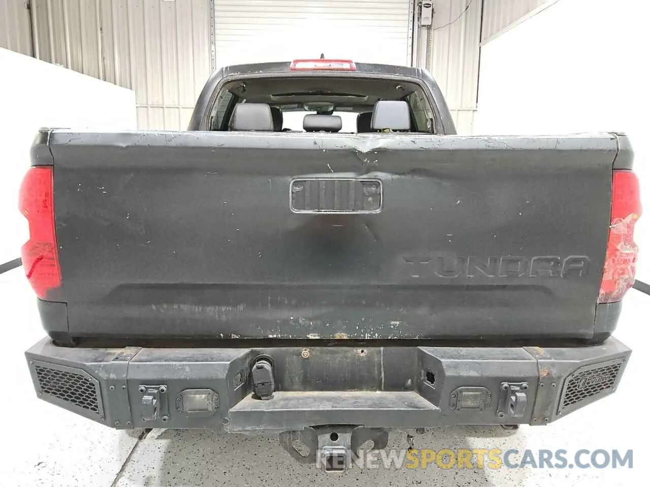 6 Photograph of a damaged car 5TFAY5F17LX917622 TOYOTA TUNDRA 2020