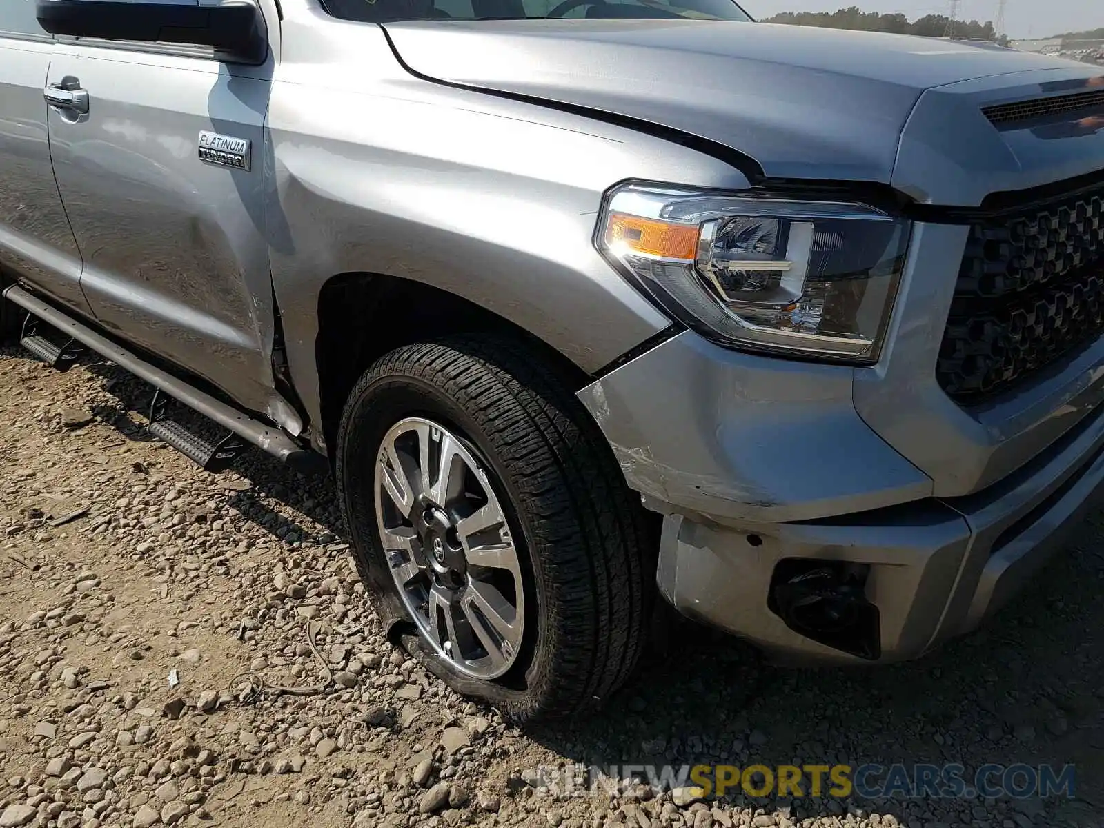 9 Photograph of a damaged car 5TFAY5F18LX912025 TOYOTA TUNDRA 2020