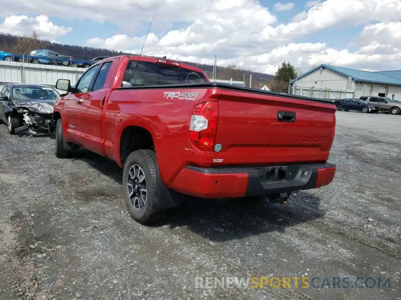 3 Photograph of a damaged car 5TFBY5F11LX877509 TOYOTA TUNDRA 2020