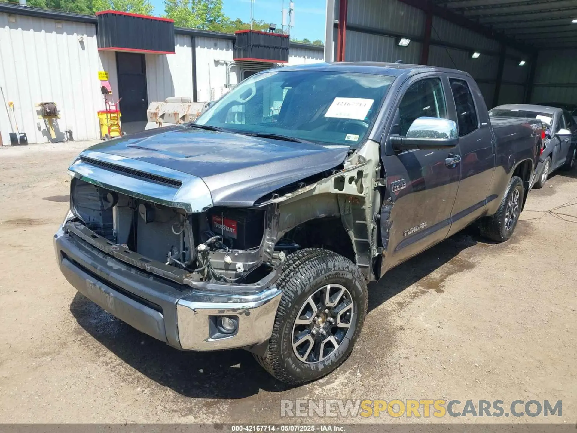 6 Photograph of a damaged car 5TFBY5F17LX889096 TOYOTA TUNDRA 2020