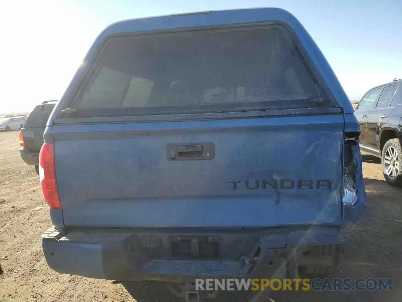 6 Photograph of a damaged car 5TFBY5F18LX932361 TOYOTA TUNDRA 2020