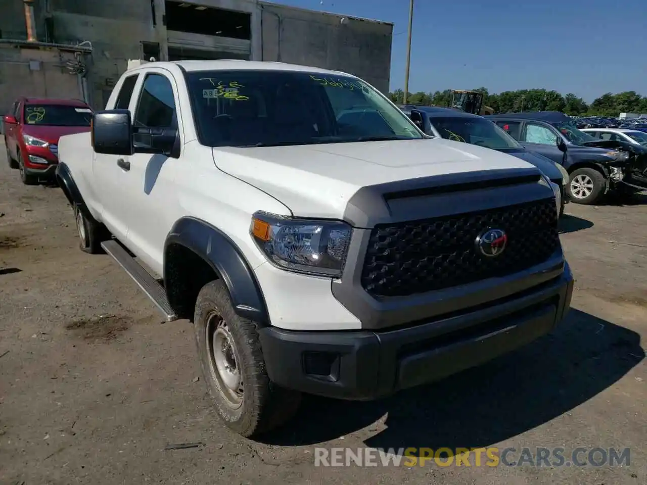 1 Photograph of a damaged car 5TFCY5F10LX025804 TOYOTA TUNDRA 2020