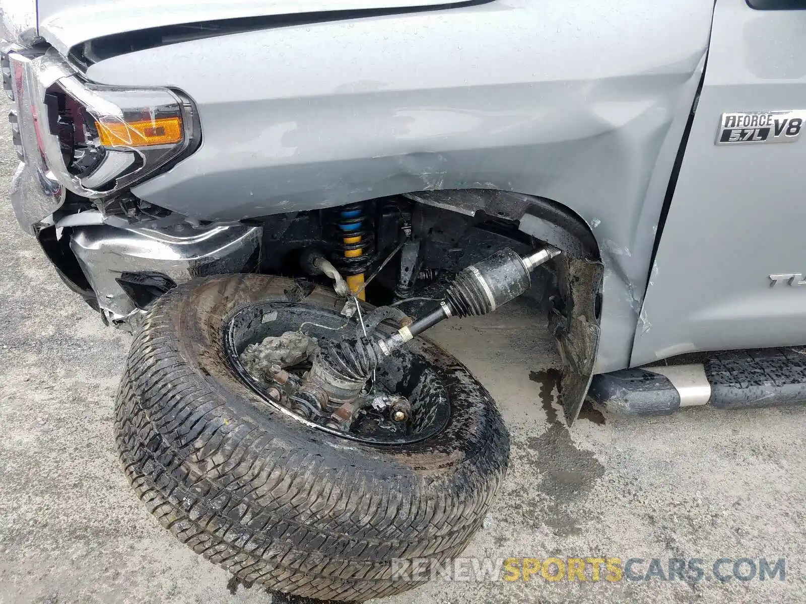 9 Photograph of a damaged car 5TFCY5F15LX025684 TOYOTA TUNDRA 2020