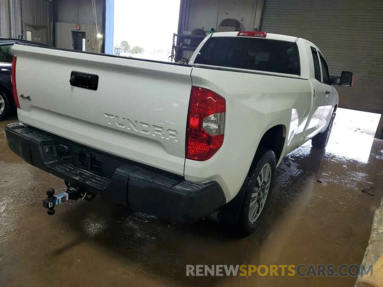3 Photograph of a damaged car 5TFCY5F15LX026558 TOYOTA TUNDRA 2020