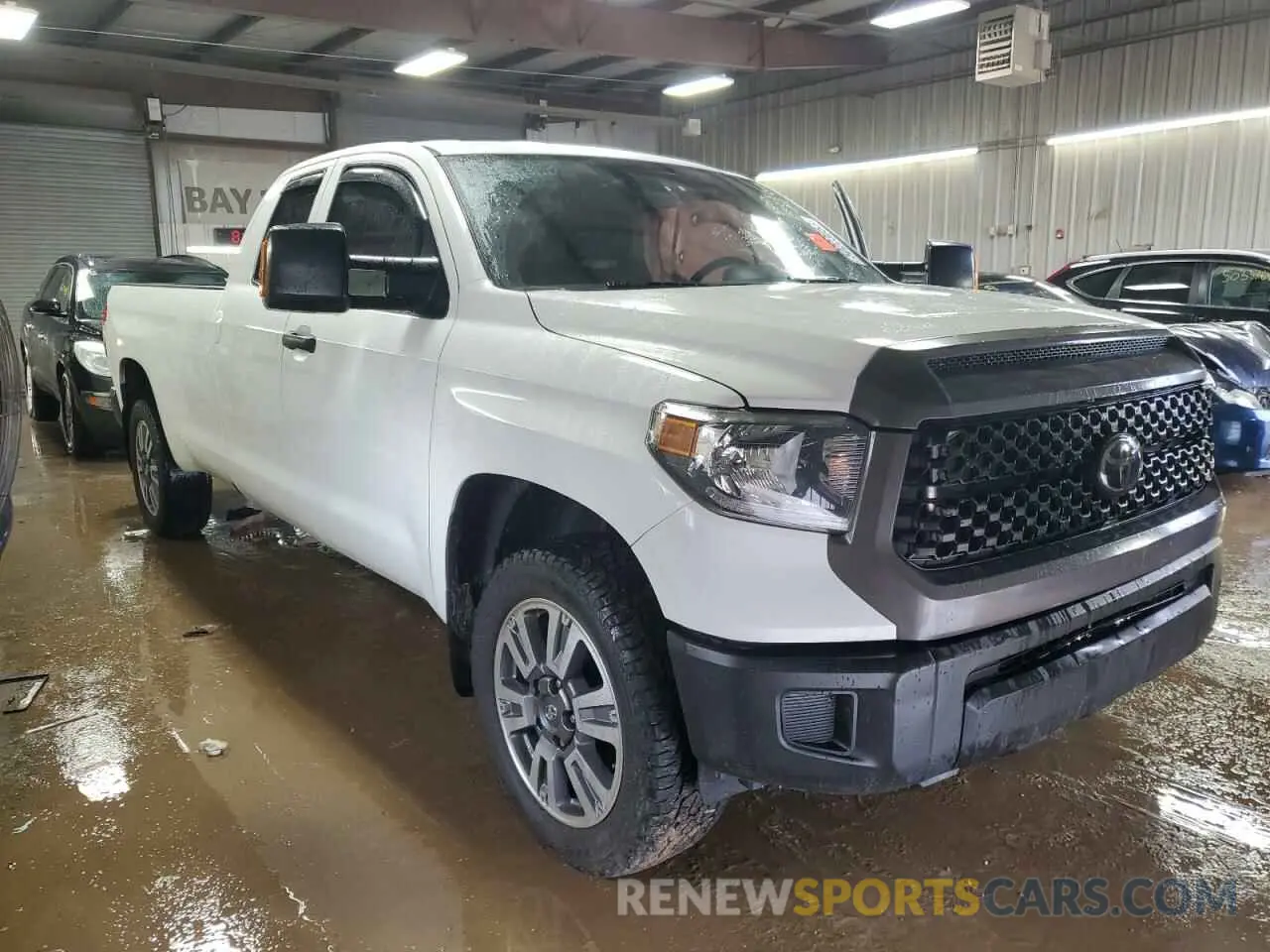 4 Photograph of a damaged car 5TFCY5F15LX026558 TOYOTA TUNDRA 2020