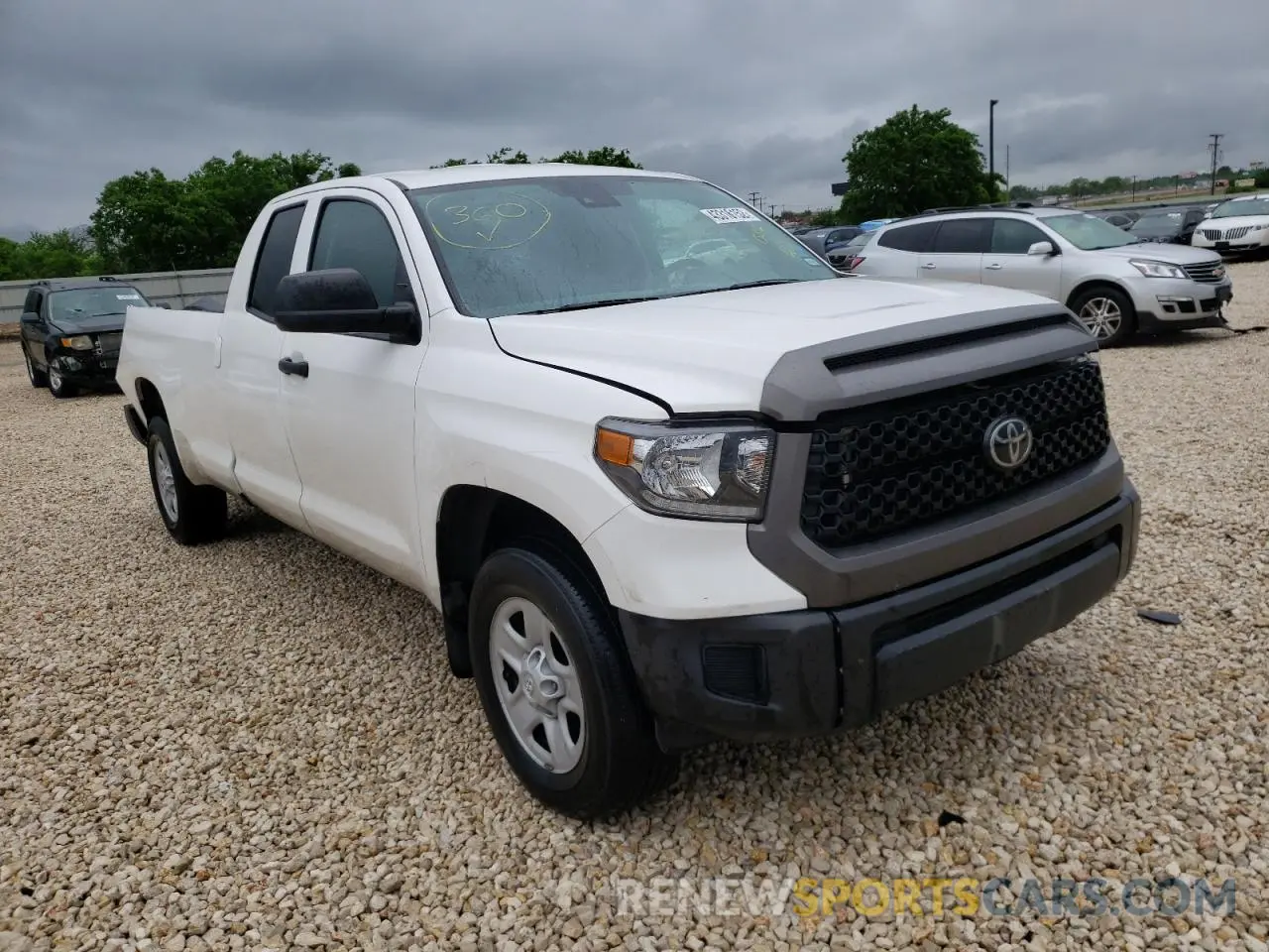 1 Photograph of a damaged car 5TFCY5F15LX026687 TOYOTA TUNDRA 2020