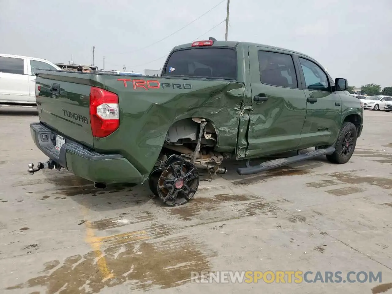3 Photograph of a damaged car 5TFDY5F10LX884640 TOYOTA TUNDRA 2020