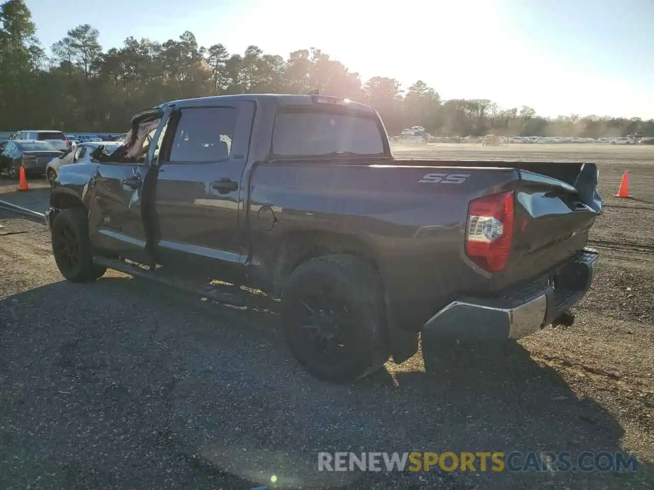 2 Photograph of a damaged car 5TFDY5F10LX888977 TOYOTA TUNDRA 2020