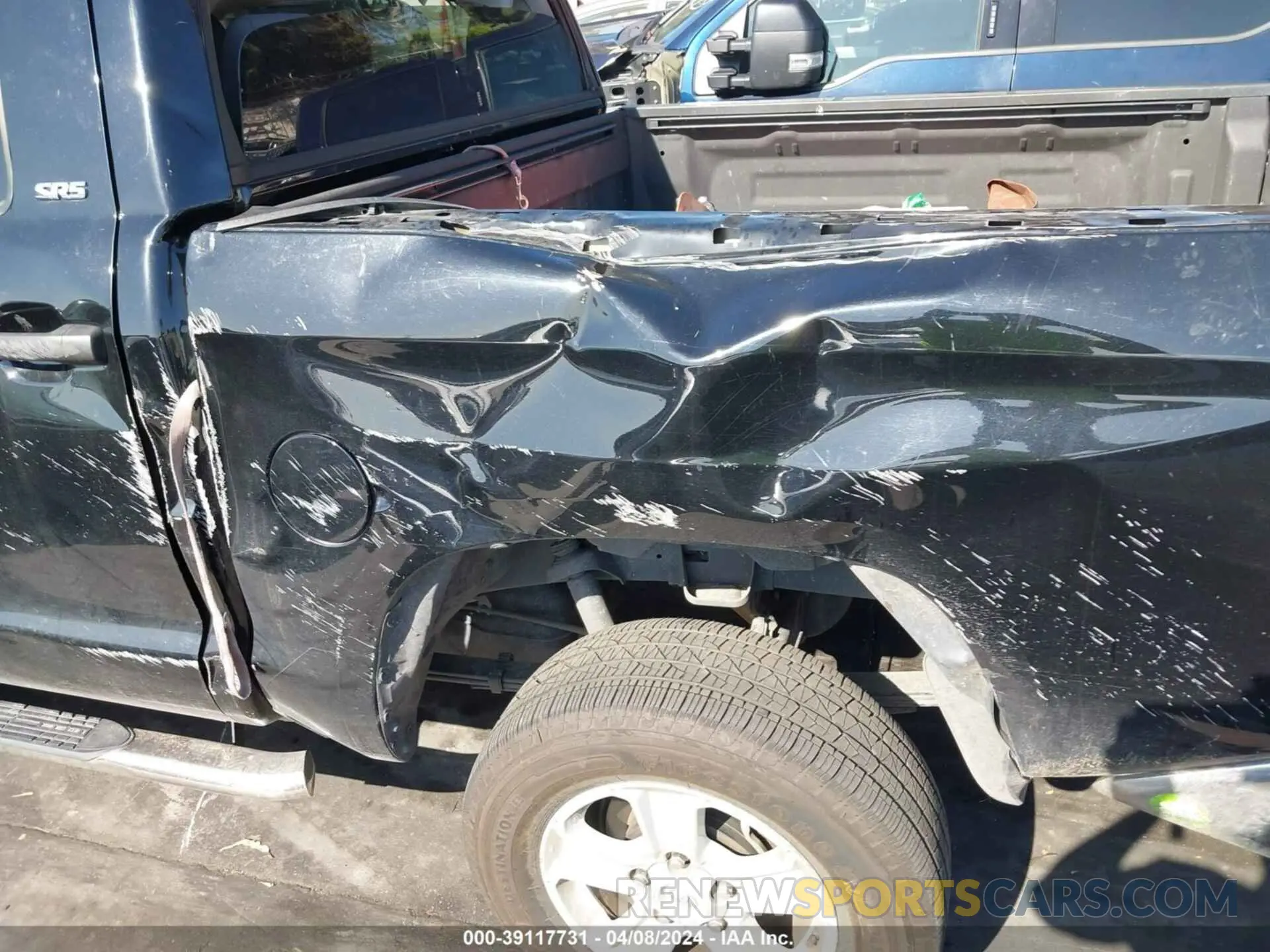 22 Photograph of a damaged car 5TFDY5F10LX896285 TOYOTA TUNDRA 2020