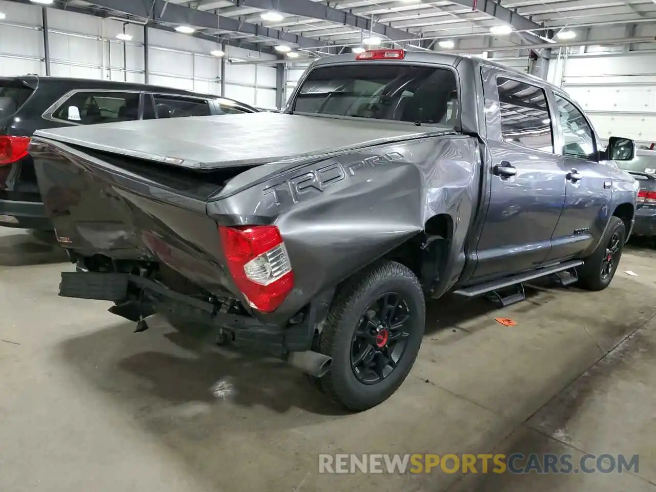 4 Photograph of a damaged car 5TFDY5F10LX901615 TOYOTA TUNDRA 2020