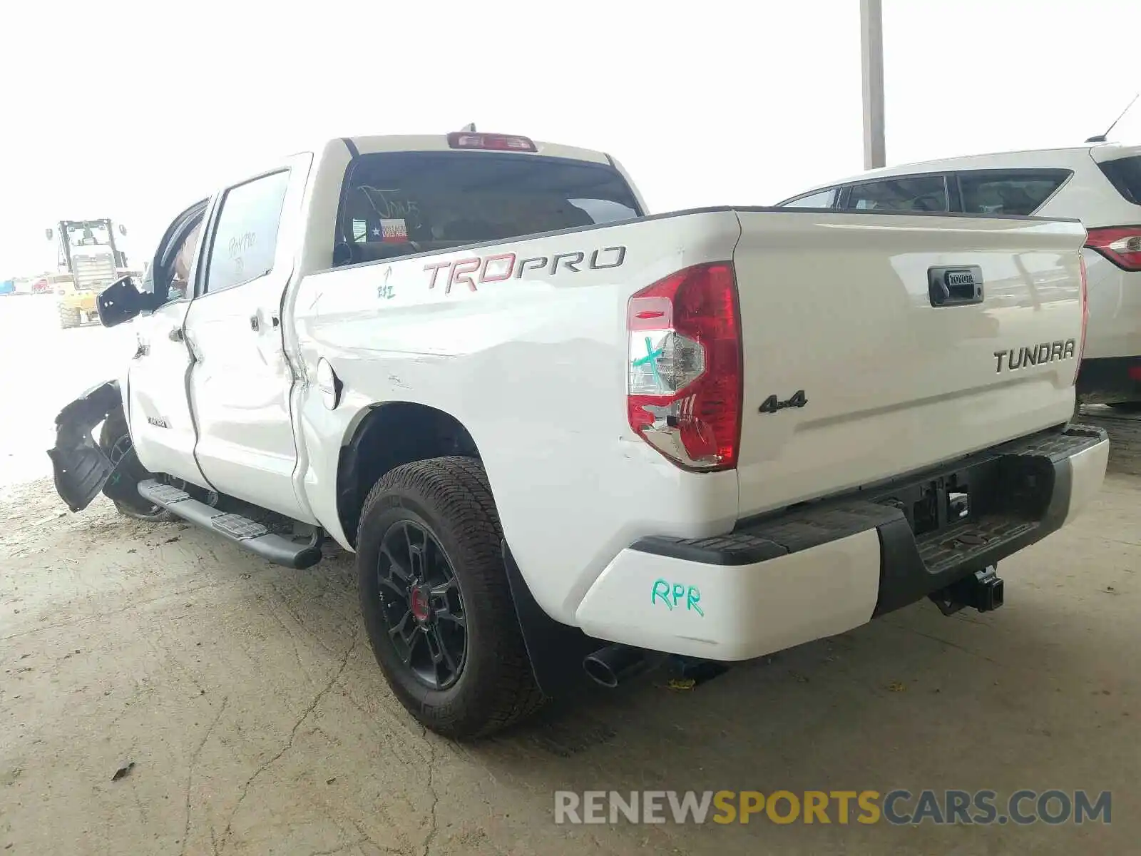 3 Photograph of a damaged car 5TFDY5F10LX904790 TOYOTA TUNDRA 2020