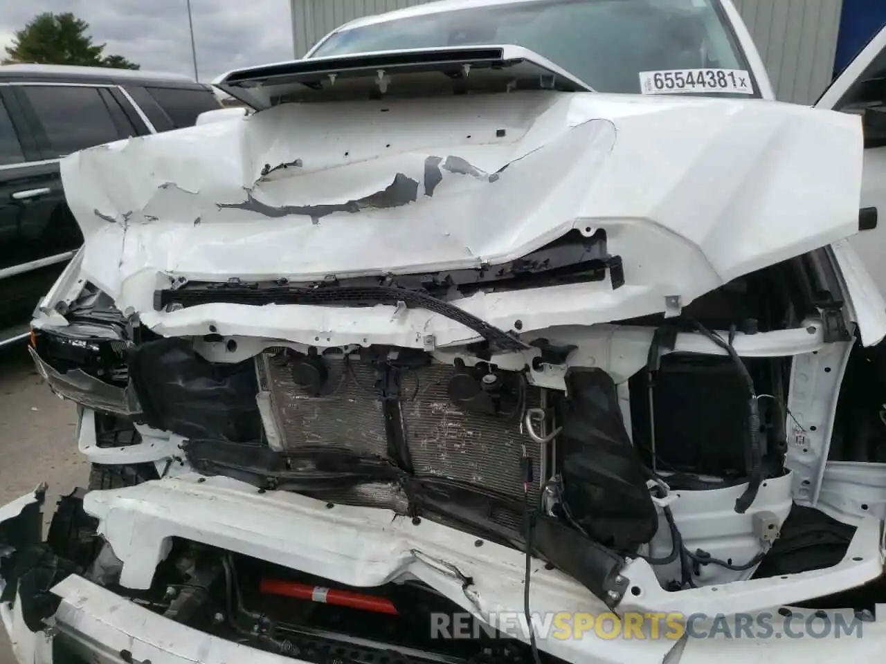 7 Photograph of a damaged car 5TFDY5F10LX939149 TOYOTA TUNDRA 2020