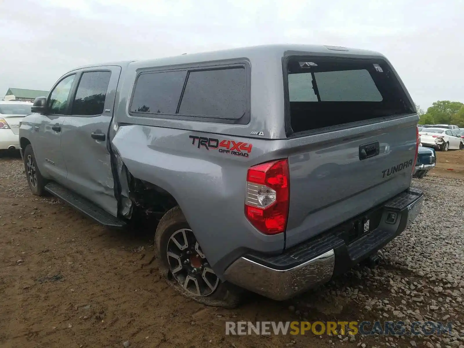 3 Photograph of a damaged car 5TFDY5F10LX946151 TOYOTA TUNDRA 2020