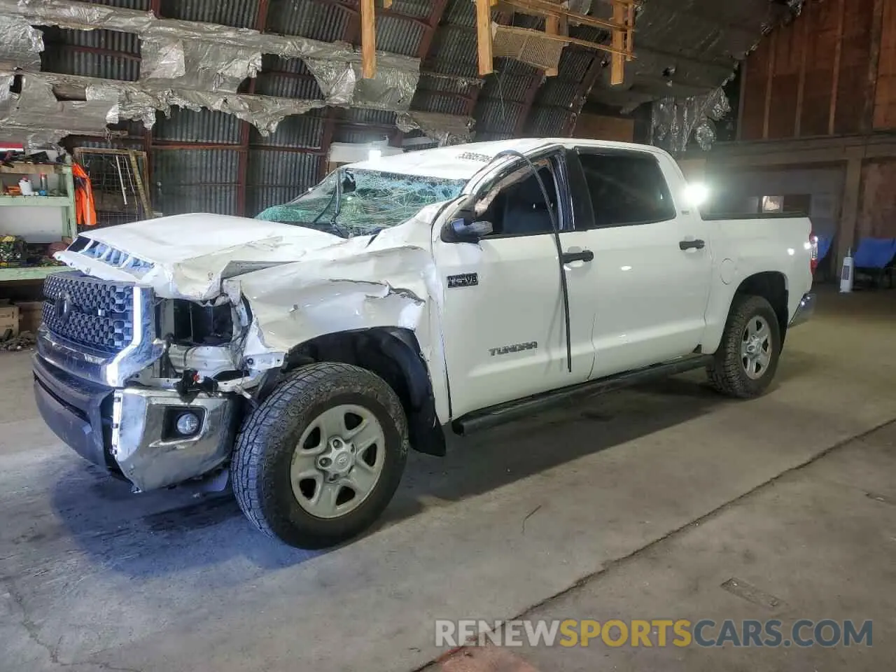 1 Photograph of a damaged car 5TFDY5F11LX897834 TOYOTA TUNDRA 2020