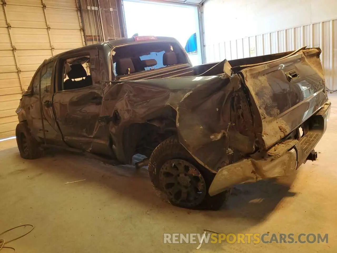 2 Photograph of a damaged car 5TFDY5F11LX927351 TOYOTA TUNDRA 2020