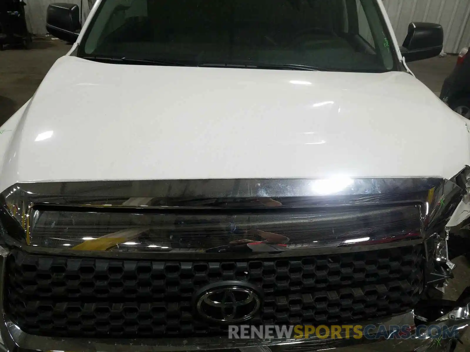 7 Photograph of a damaged car 5TFDY5F11LX930850 TOYOTA TUNDRA 2020