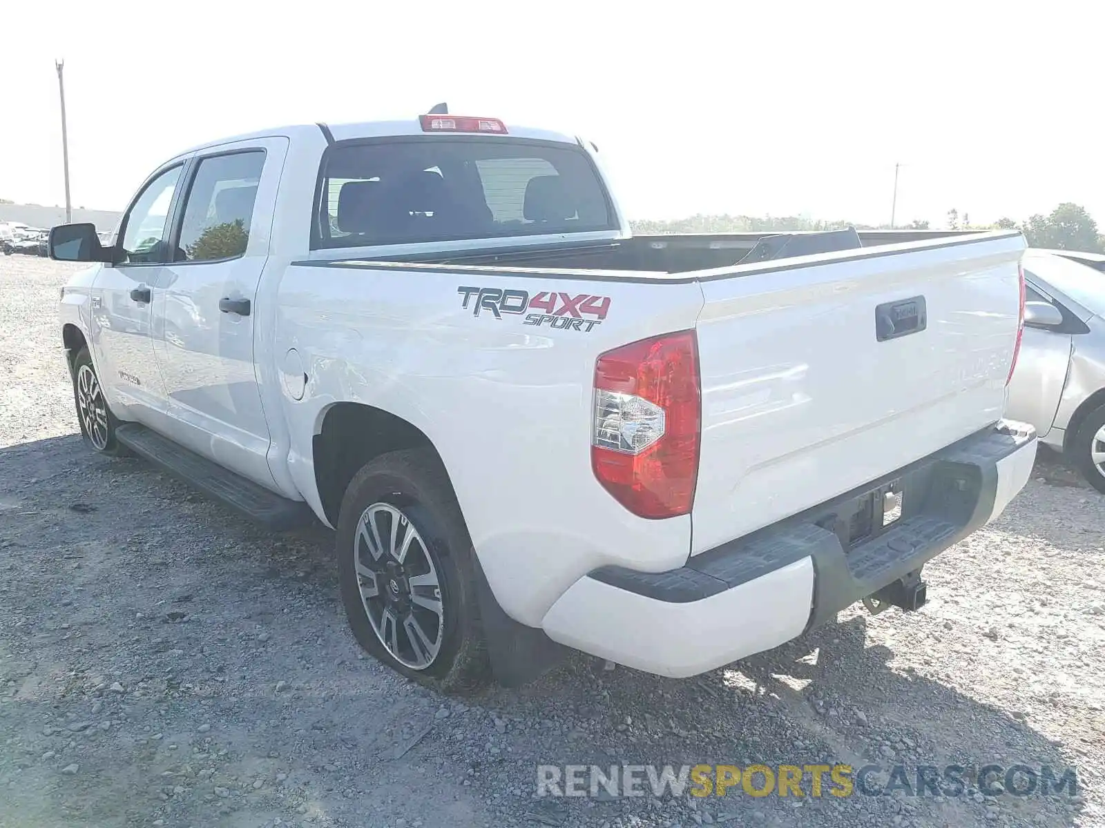 3 Photograph of a damaged car 5TFDY5F11LX932050 TOYOTA TUNDRA 2020