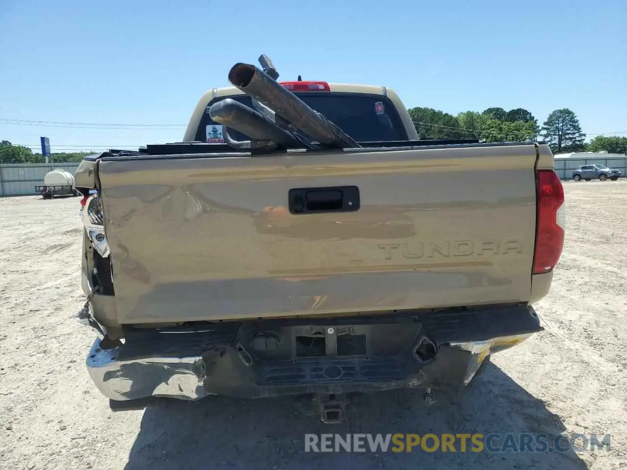 6 Photograph of a damaged car 5TFDY5F11LX938950 TOYOTA TUNDRA 2020
