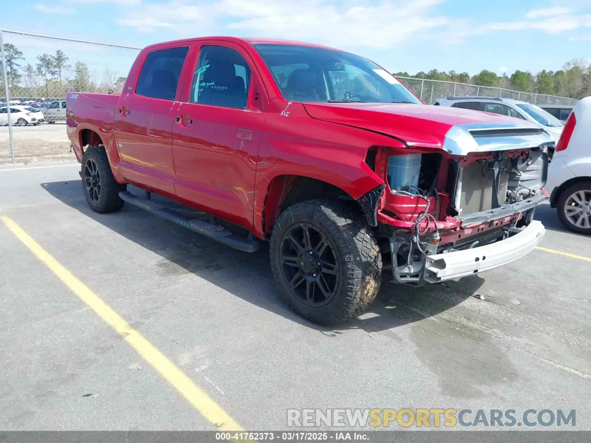 1 Photograph of a damaged car 5TFDY5F11LX946434 TOYOTA TUNDRA 2020
