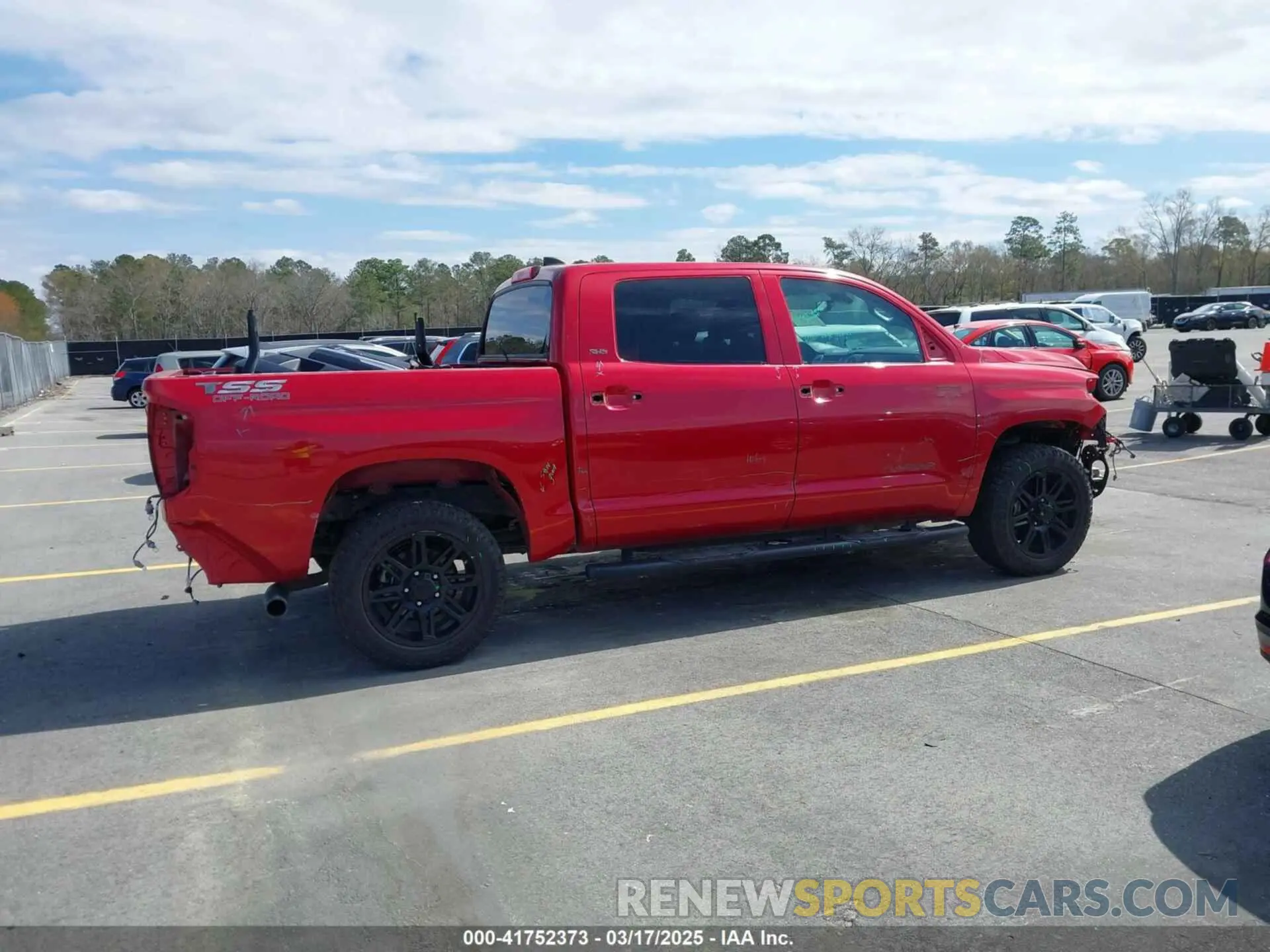 14 Photograph of a damaged car 5TFDY5F11LX946434 TOYOTA TUNDRA 2020