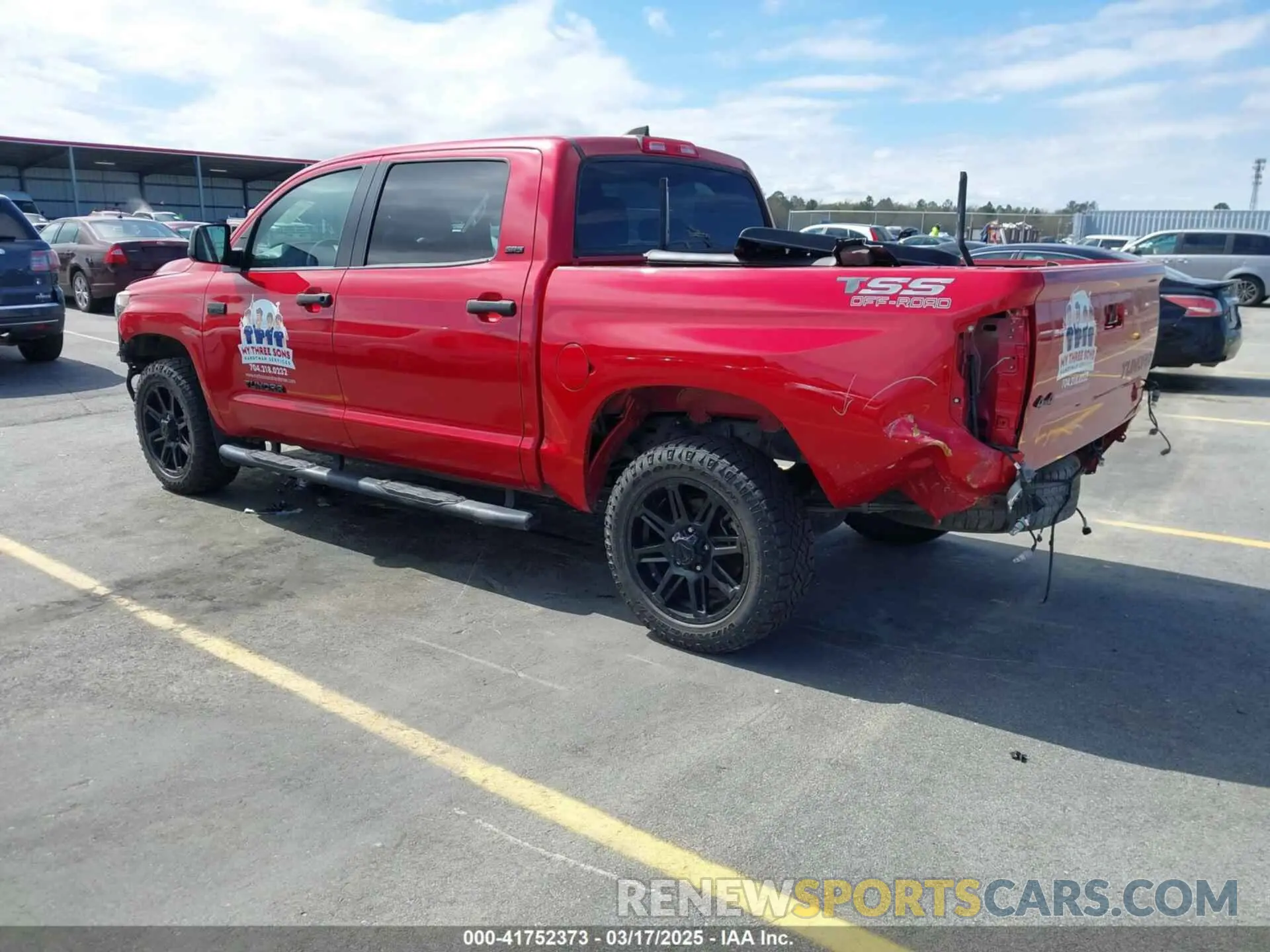 3 Photograph of a damaged car 5TFDY5F11LX946434 TOYOTA TUNDRA 2020