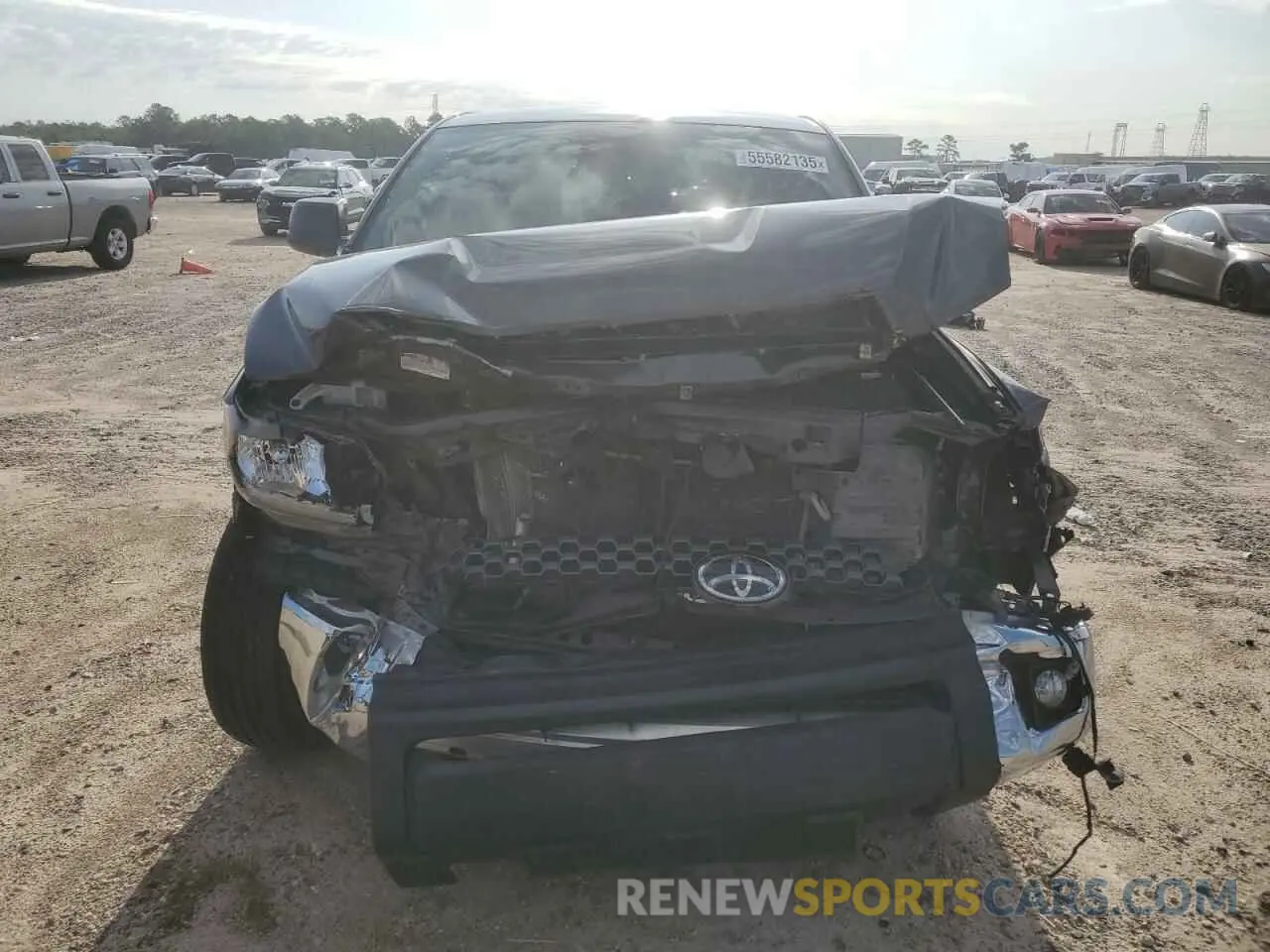 5 Photograph of a damaged car 5TFDY5F11LX949267 TOYOTA TUNDRA 2020