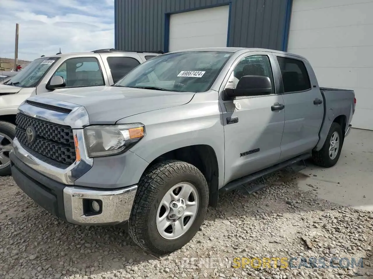 1 Photograph of a damaged car 5TFDY5F11LX951004 TOYOTA TUNDRA 2020