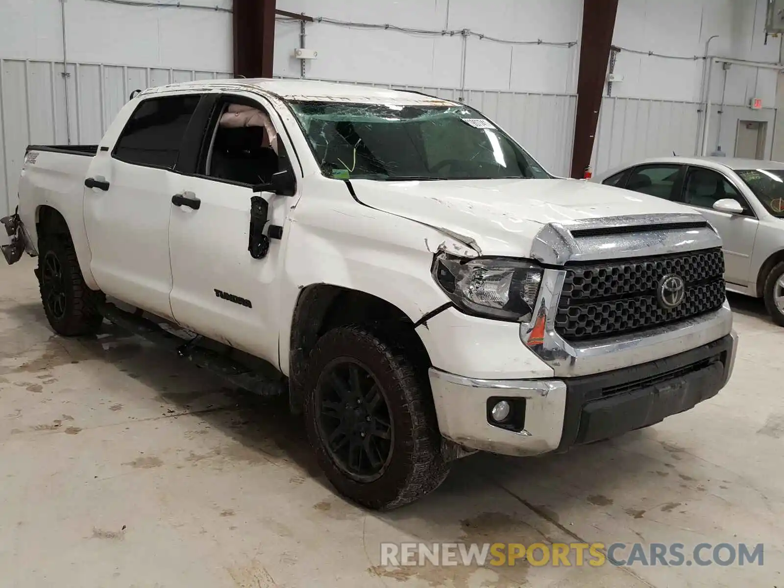 1 Photograph of a damaged car 5TFDY5F11LX952976 TOYOTA TUNDRA 2020