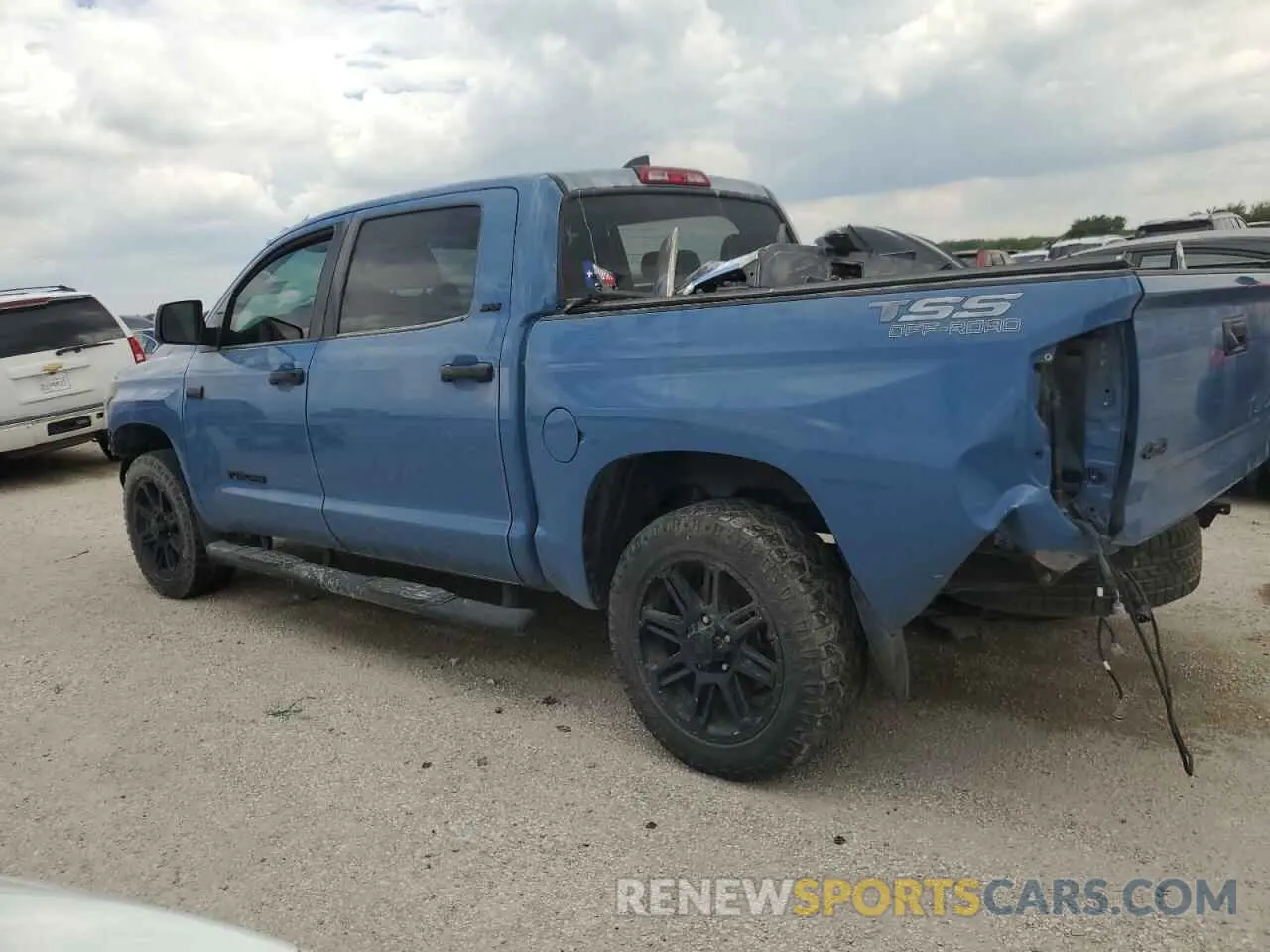 2 Photograph of a damaged car 5TFDY5F12LX887345 TOYOTA TUNDRA 2020