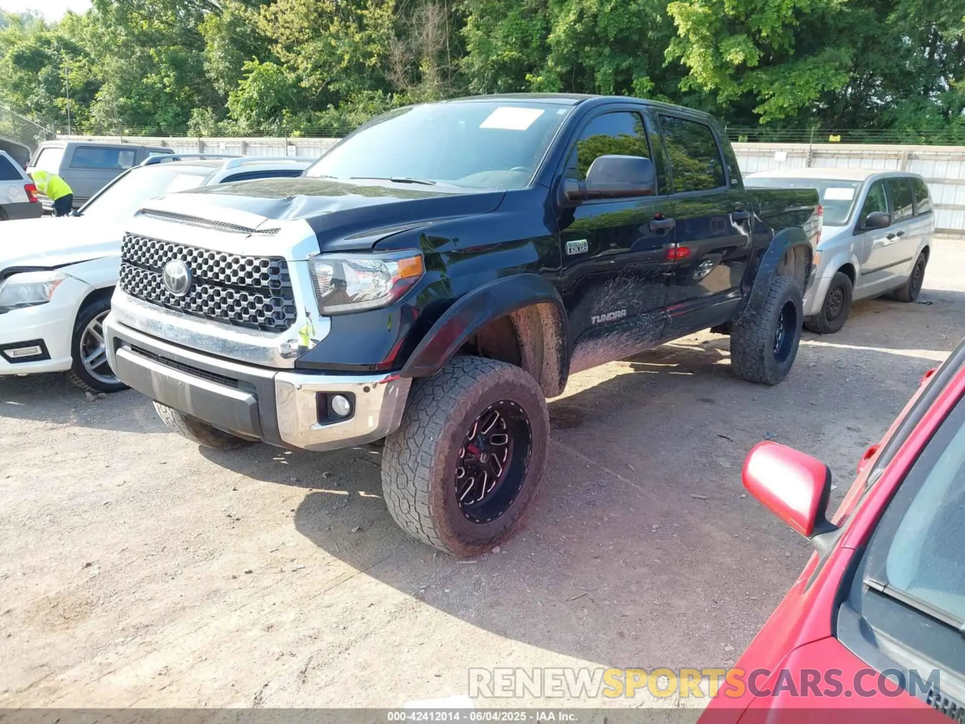 2 Photograph of a damaged car 5TFDY5F12LX910560 TOYOTA TUNDRA 2020