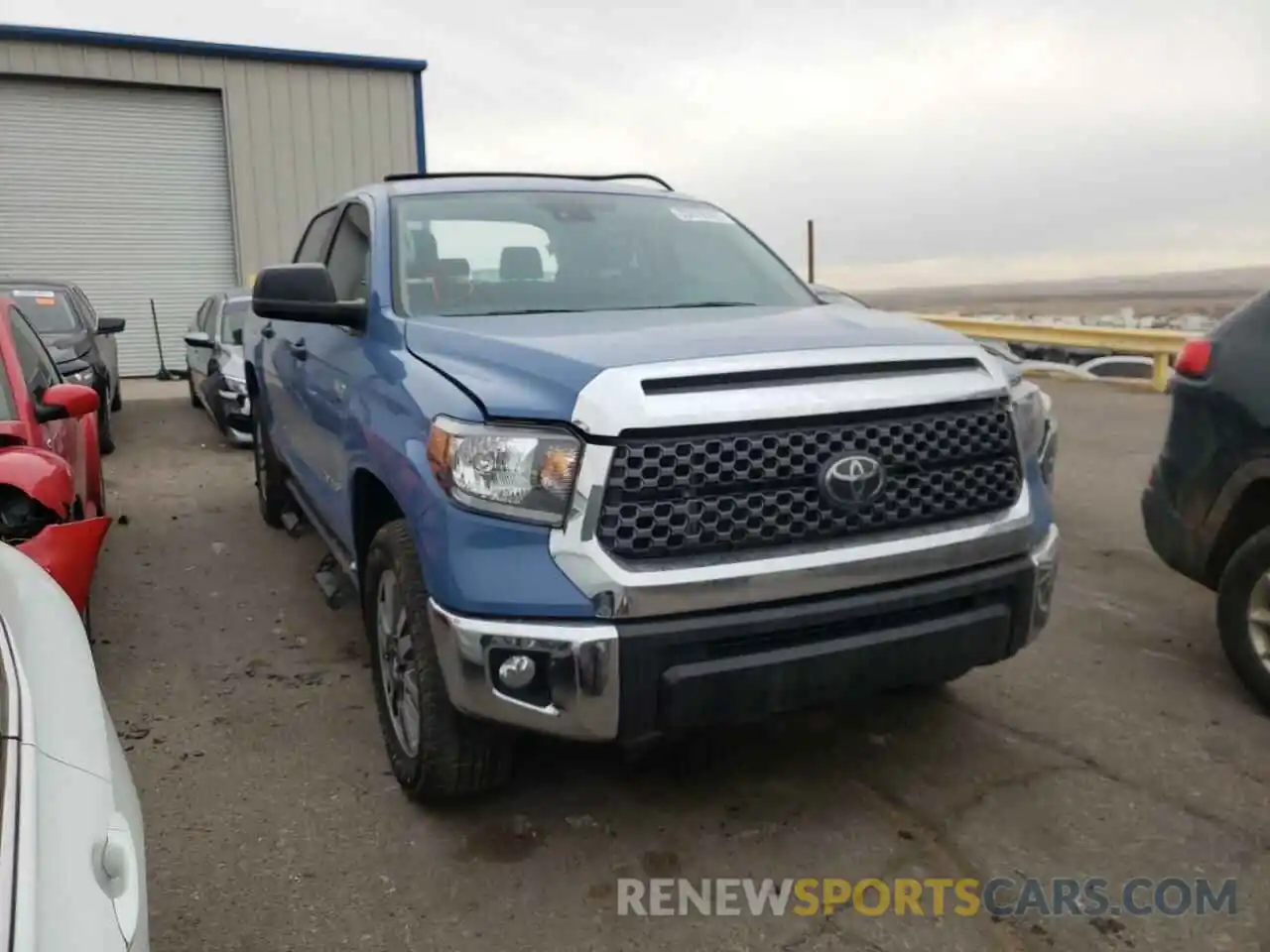 1 Photograph of a damaged car 5TFDY5F12LX919954 TOYOTA TUNDRA 2020