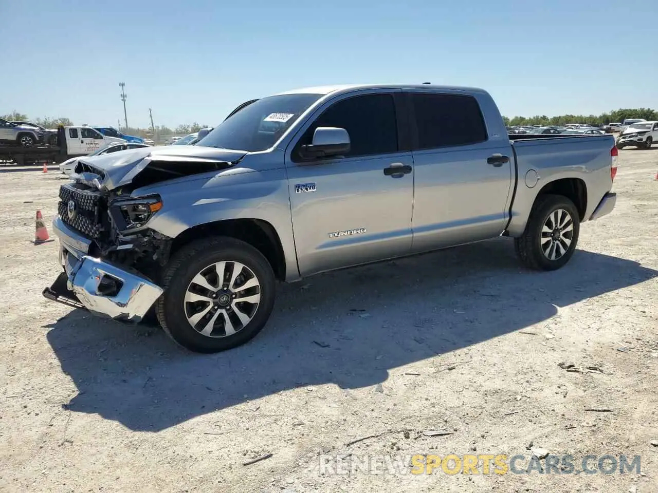 1 Photograph of a damaged car 5TFDY5F12LX942201 TOYOTA TUNDRA 2020